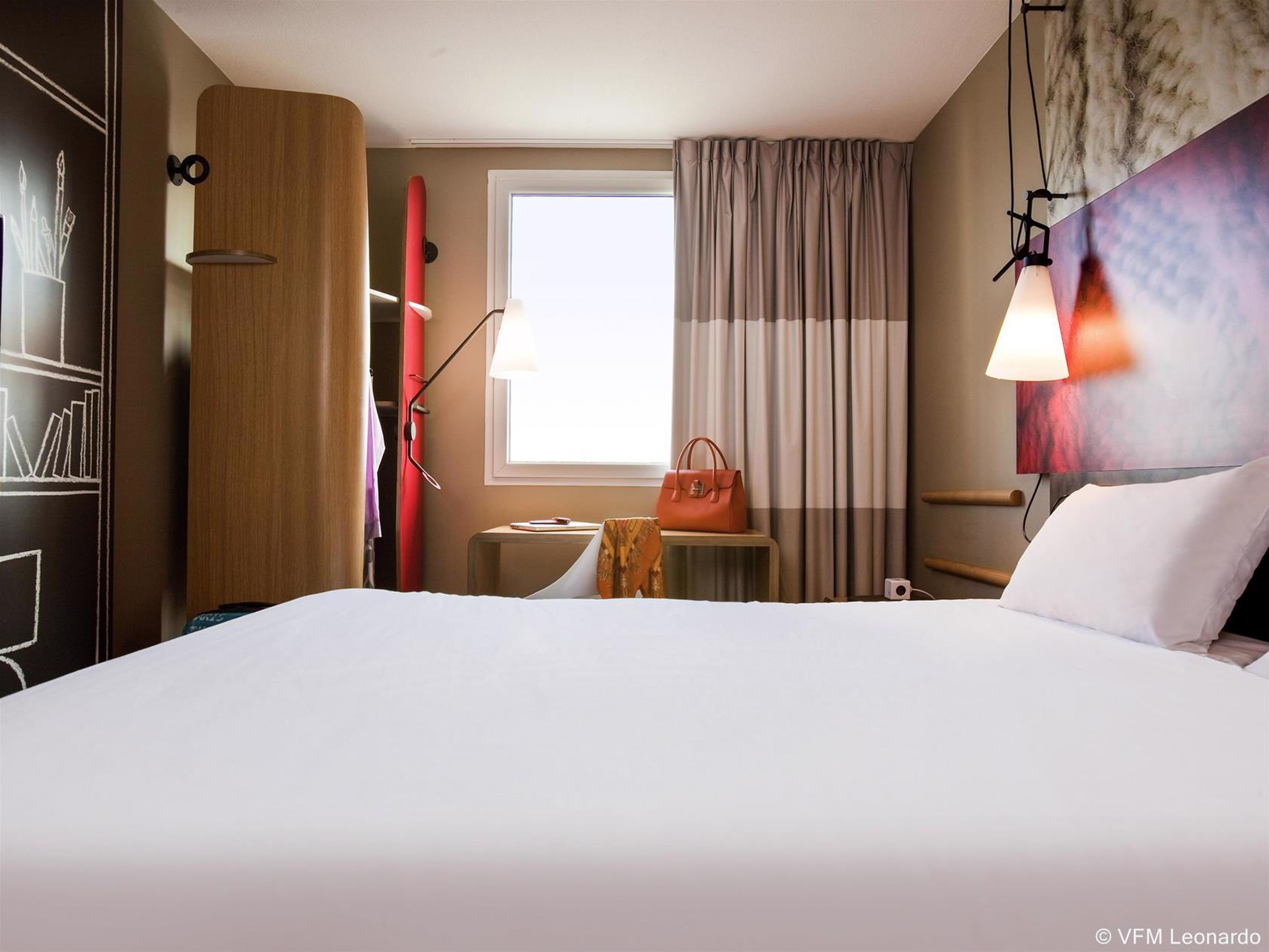 Ibis Paris Porte De Clichy Centre Bagian luar foto
