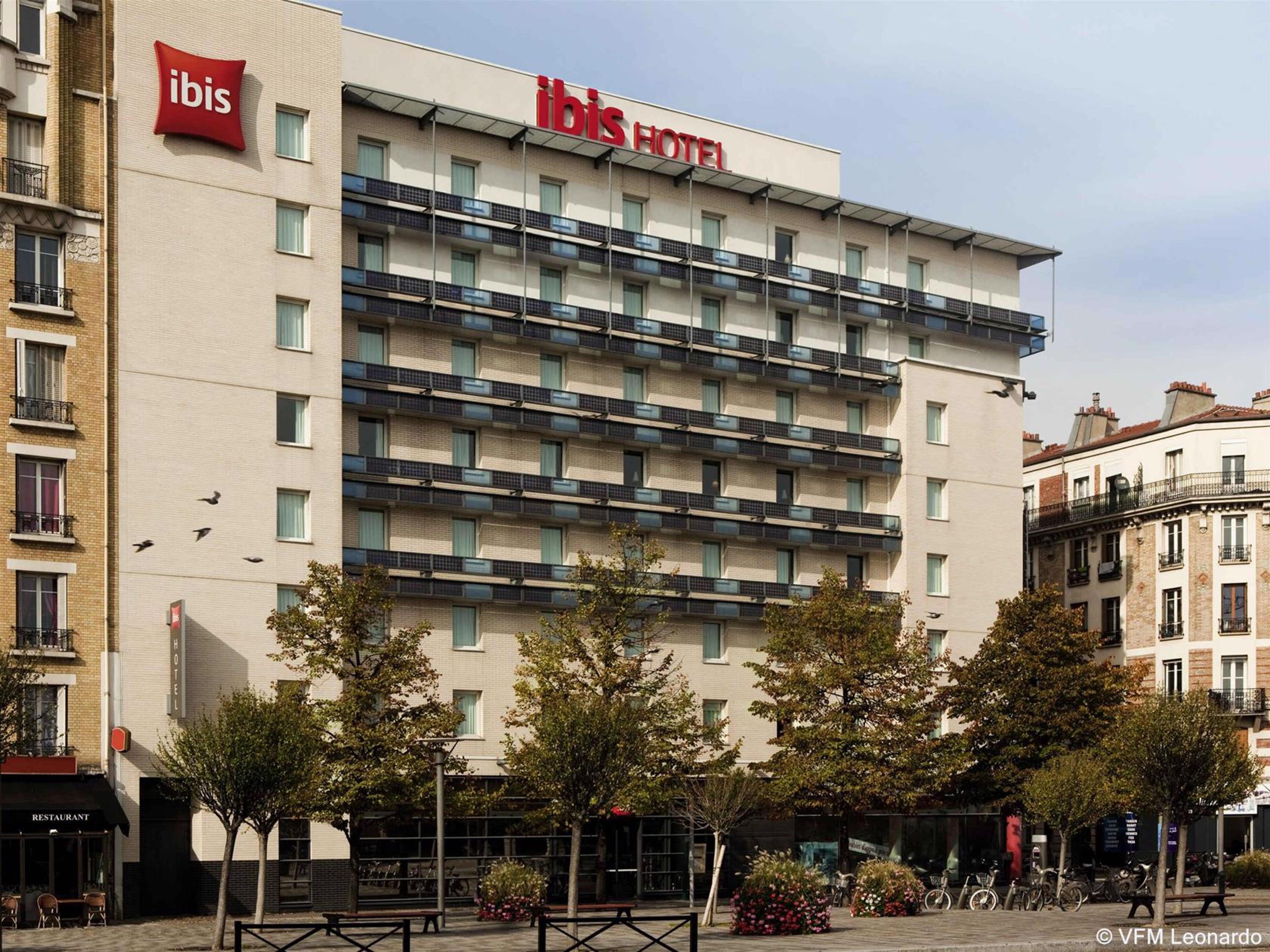 Ibis Paris Porte De Clichy Centre Bagian luar foto