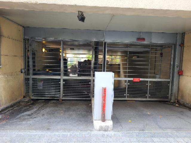 Ibis Paris Porte De Clichy Centre Bagian luar foto